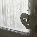 Shabby Chic | *
