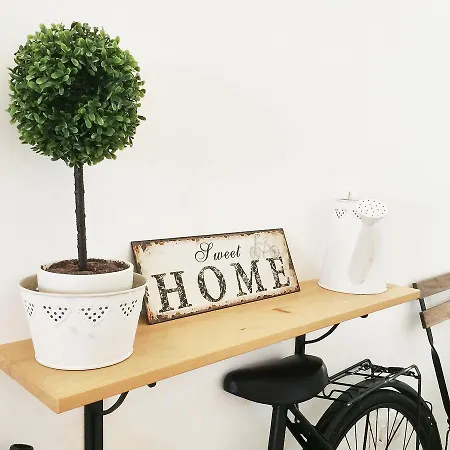 Shabby Chic | Apartment *